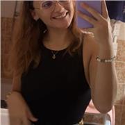 Étudiante pour aide aux devoirs dont anglais